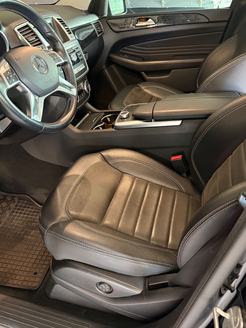 Mercedes-Benz M-Класс - фото 5