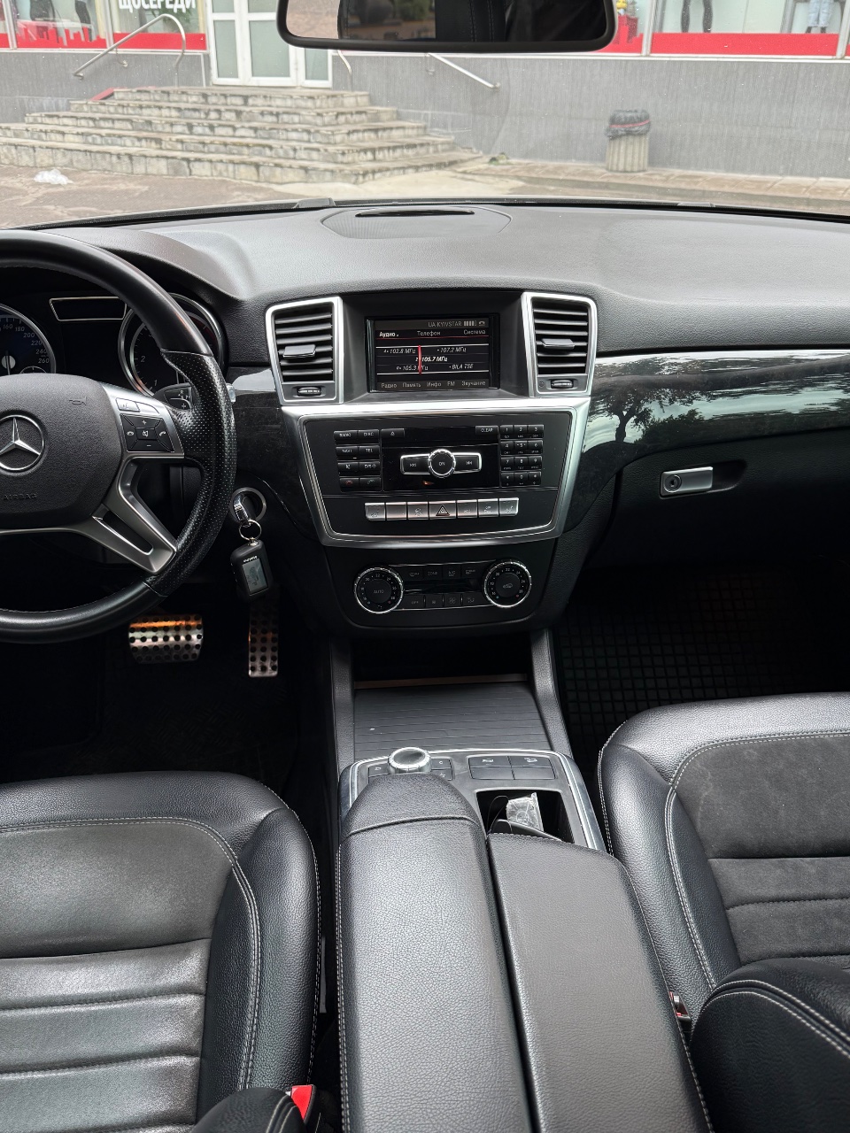 Mercedes-Benz M-Класс - фото 11