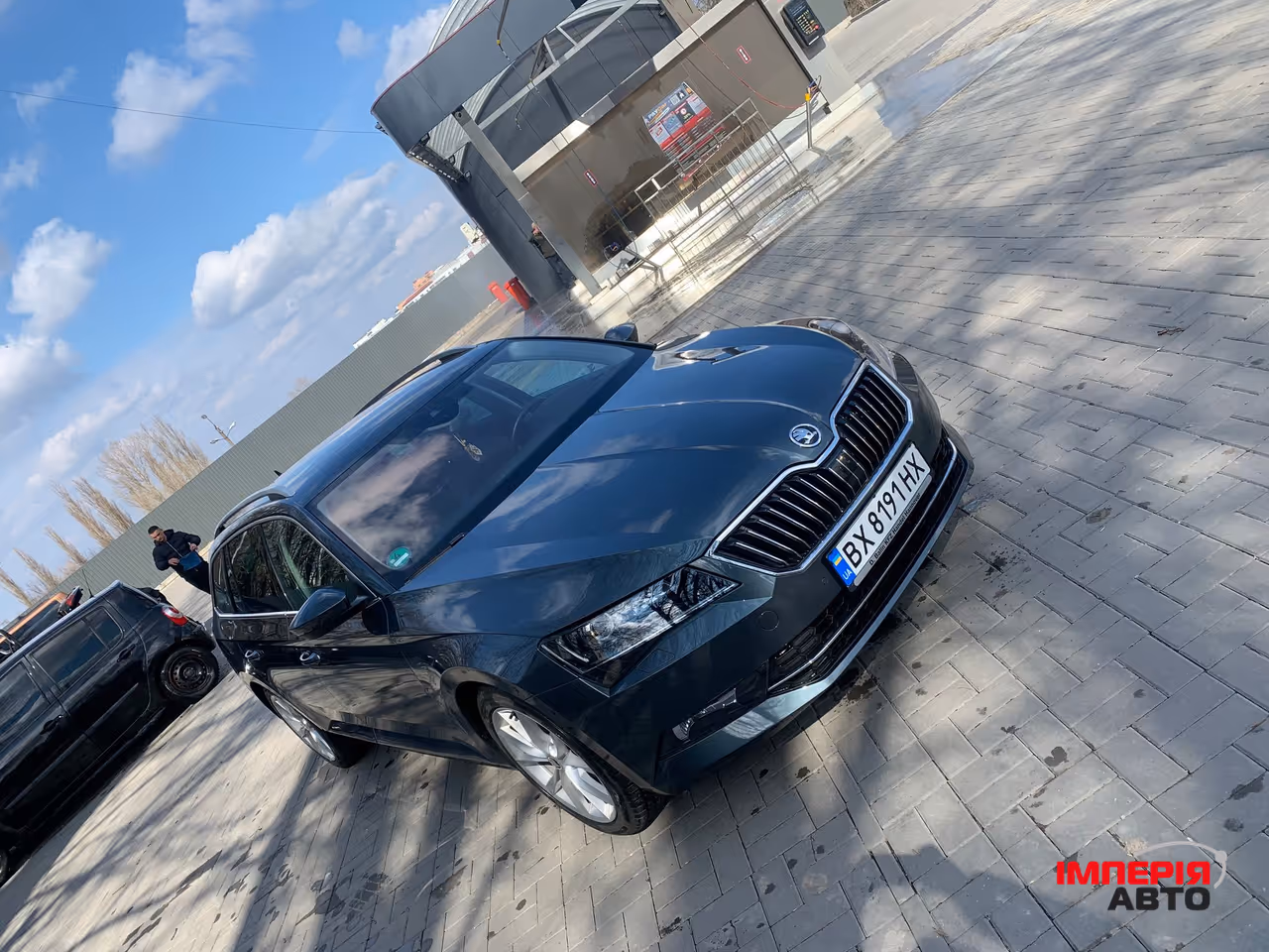 Skoda Superb - фото 7