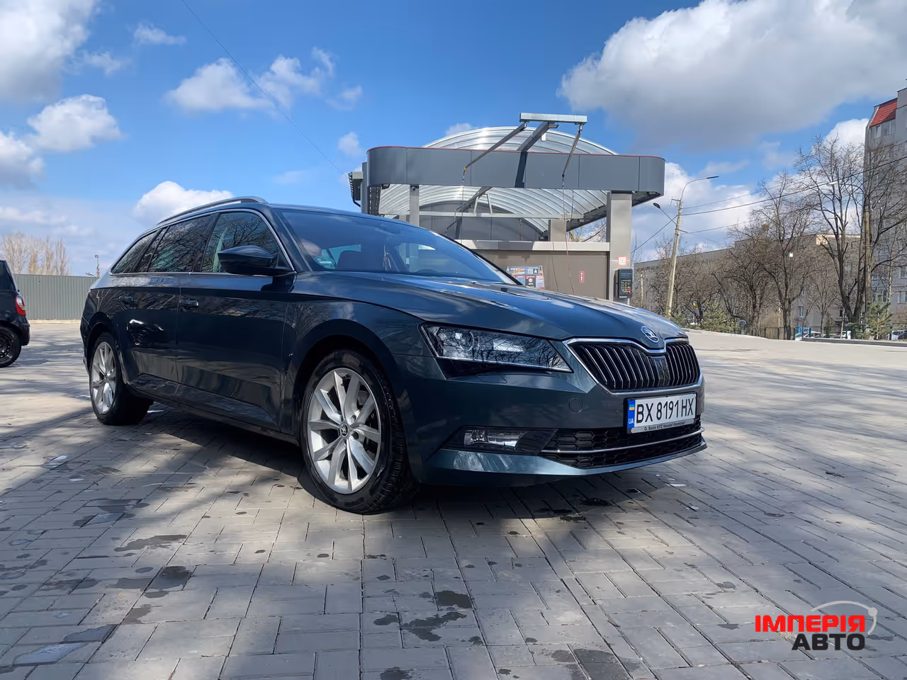 Skoda Superb - фото 8