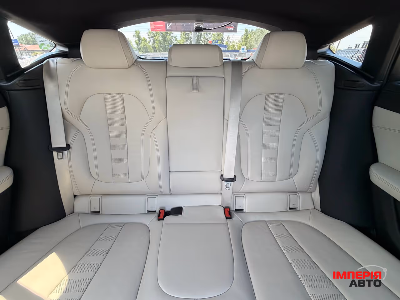 BMW X6 - фото 8