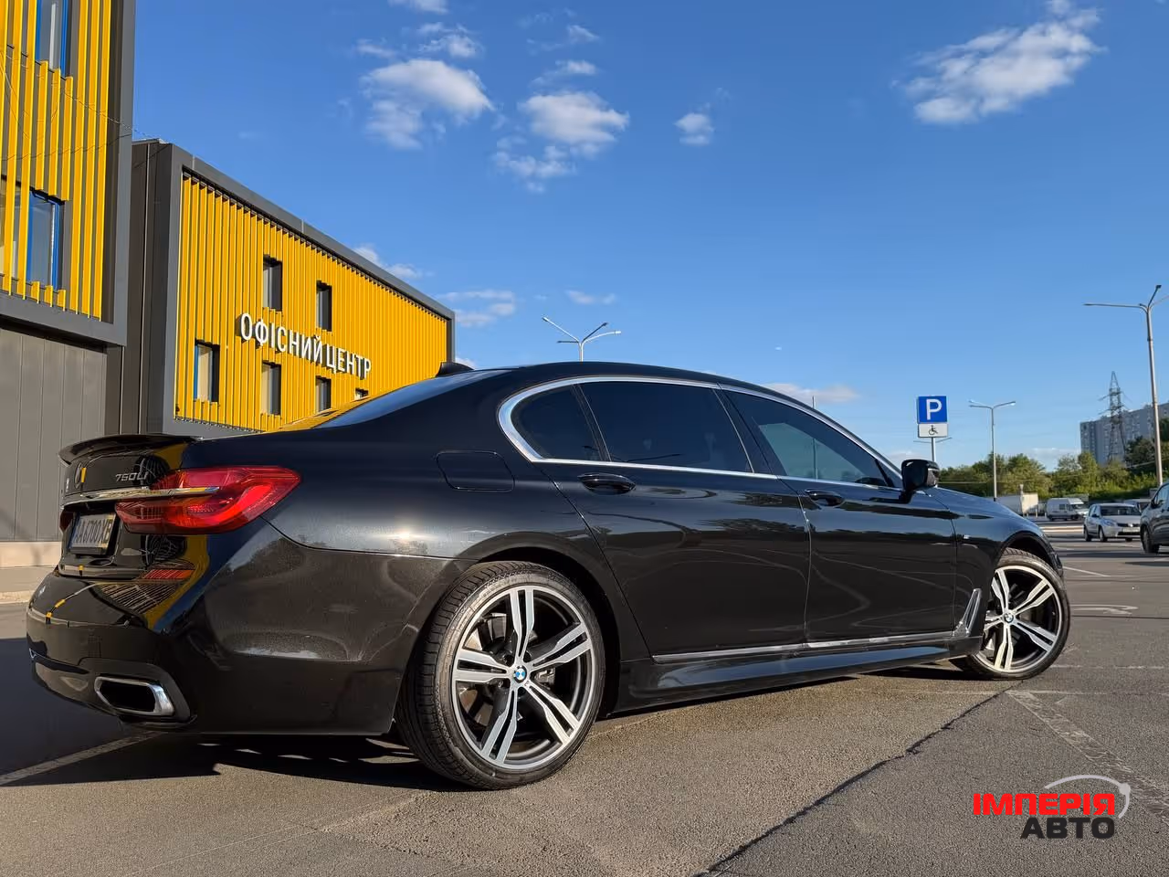 BMW 7 серії - фото 6