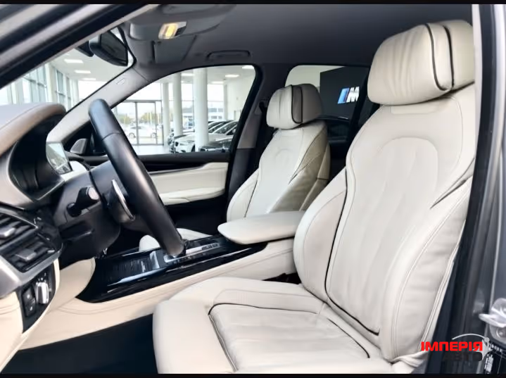 BMW X5 - фото 9