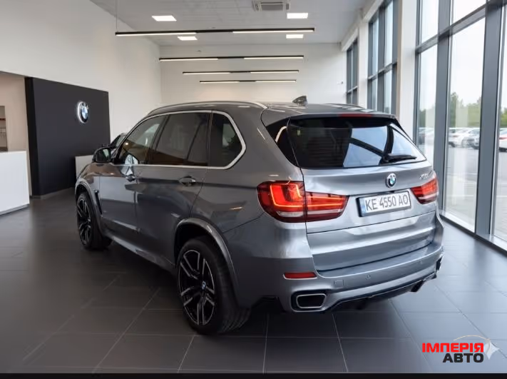BMW X5 - фото 6