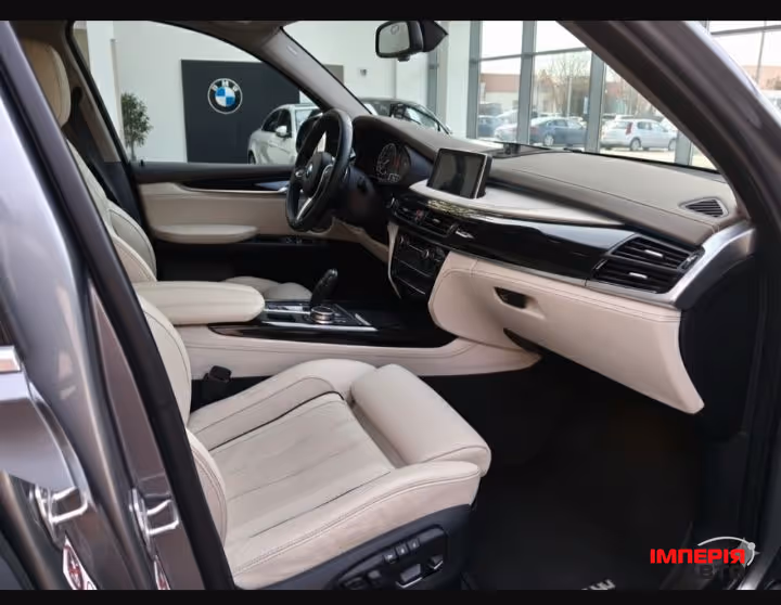 BMW X5 - фото 10