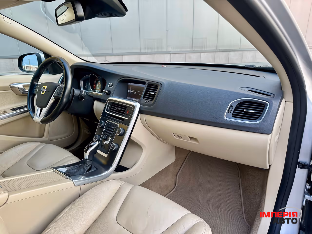 Volvo S60 - фото 30