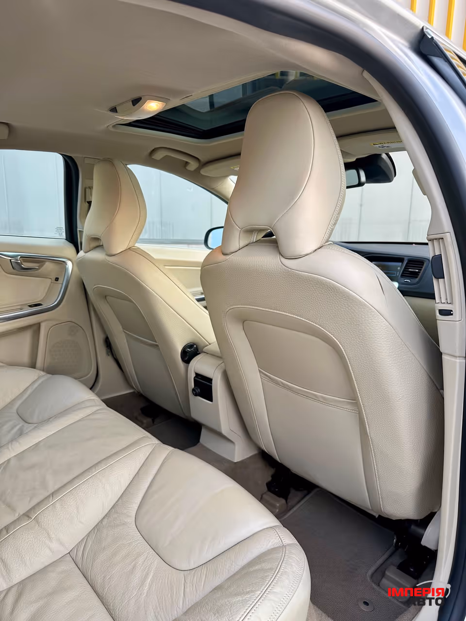 Volvo S60 - фото 34