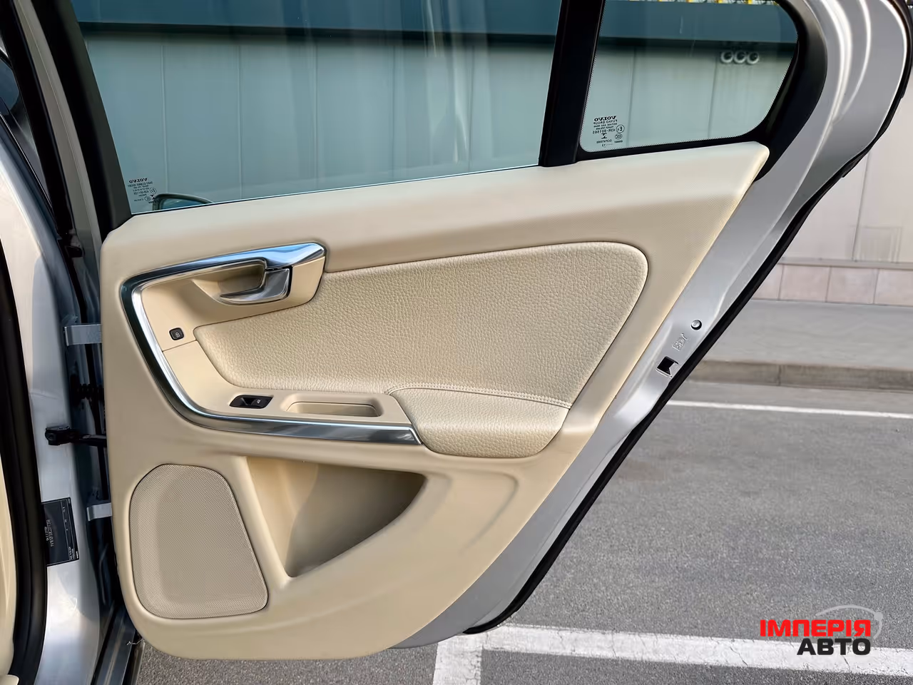 Volvo S60 - фото 36