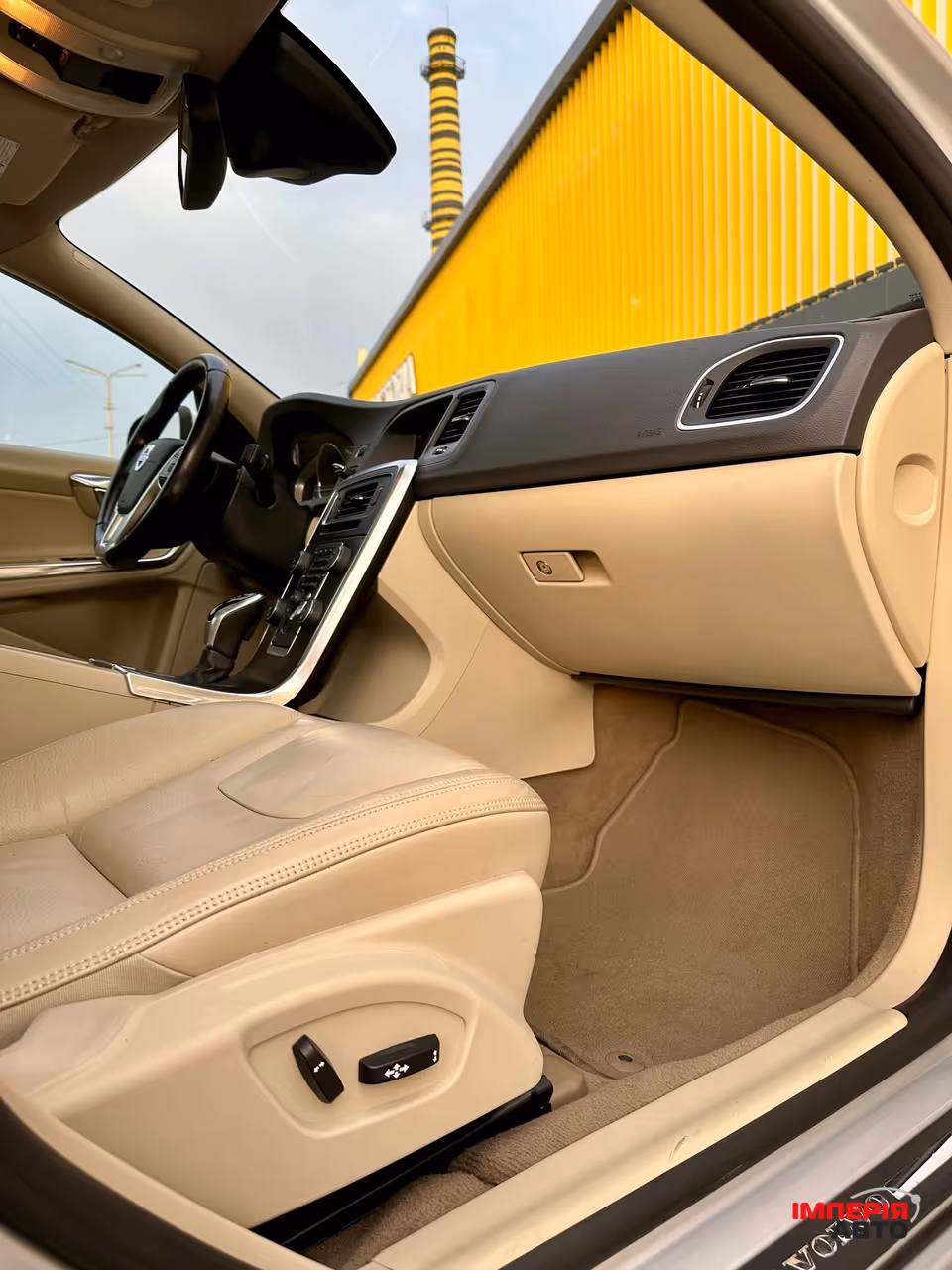 Volvo S60 - фото 32