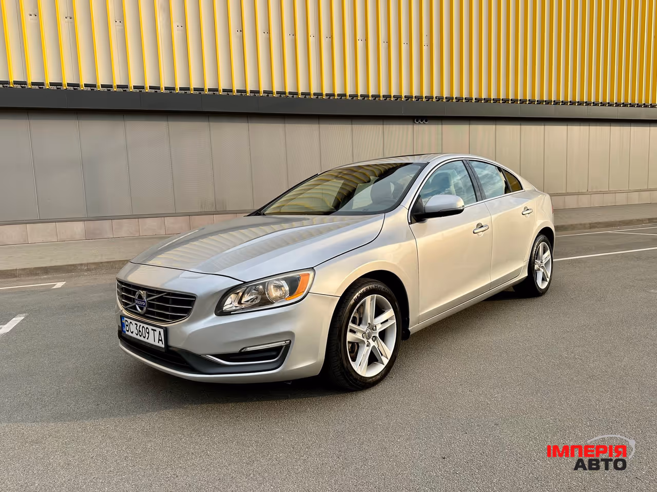 Volvo S60 - фото 14