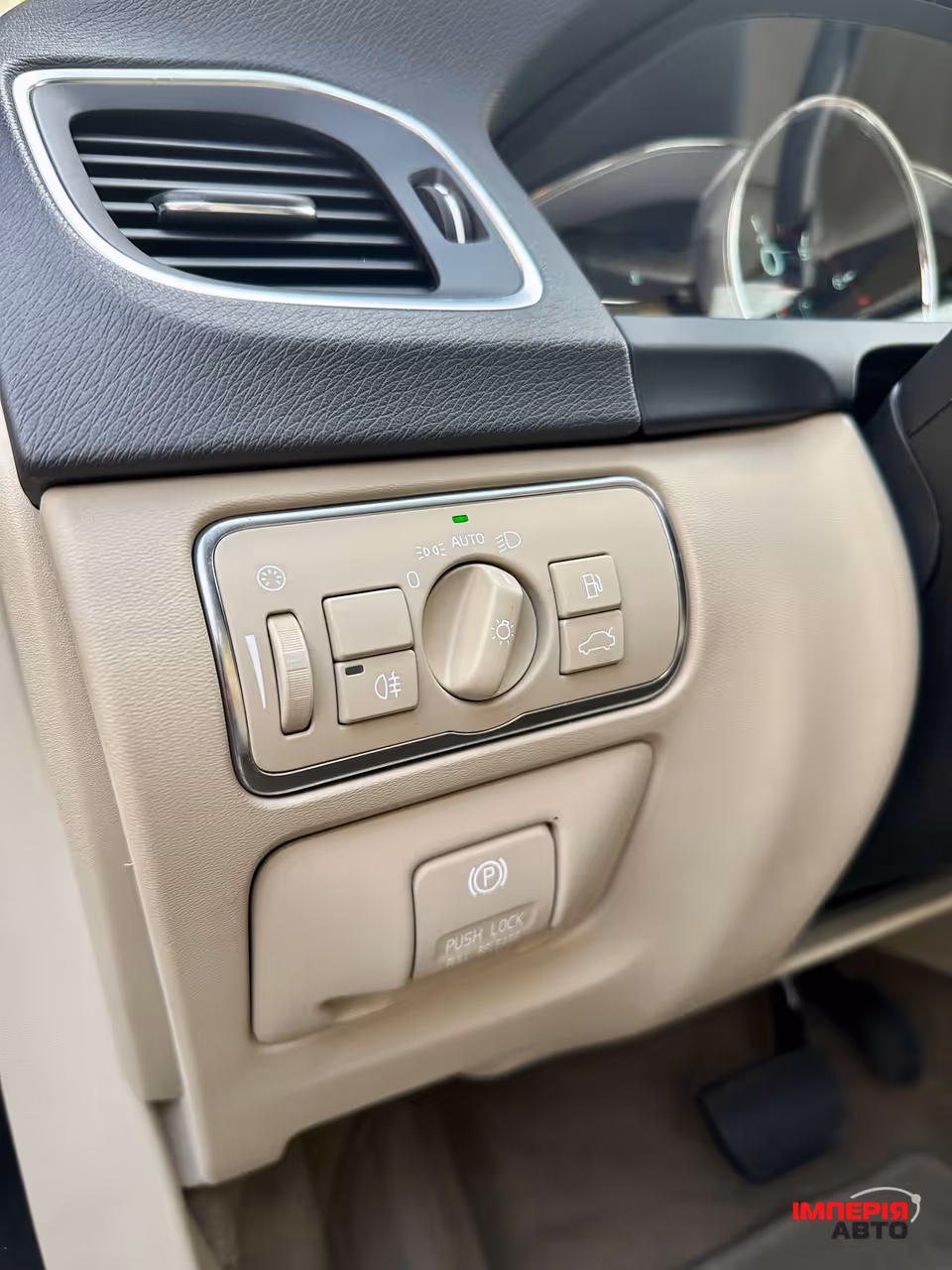 Volvo S60 - фото 19