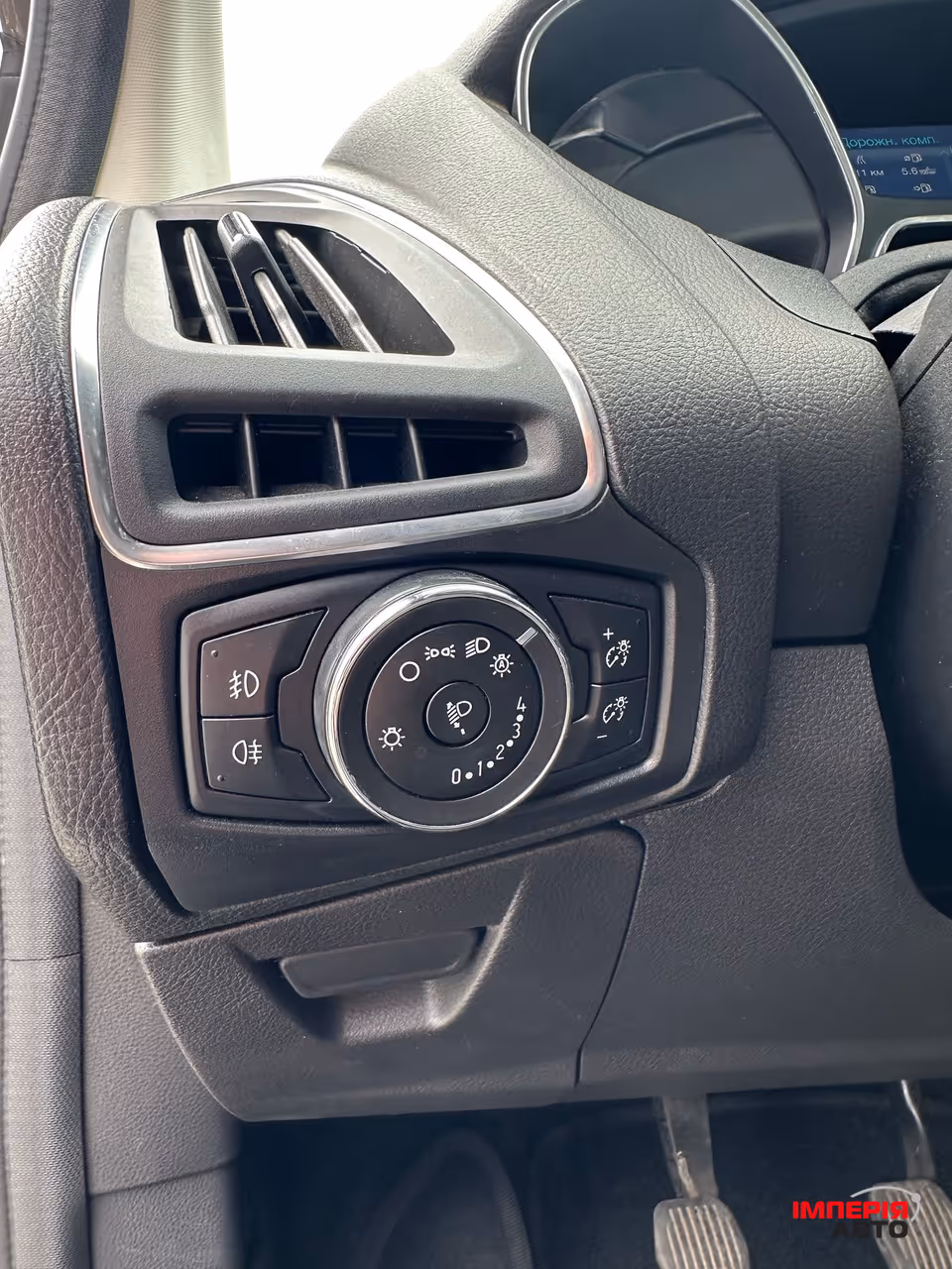 Ford Focus - фото 17