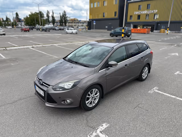Ford Focus - фото 2