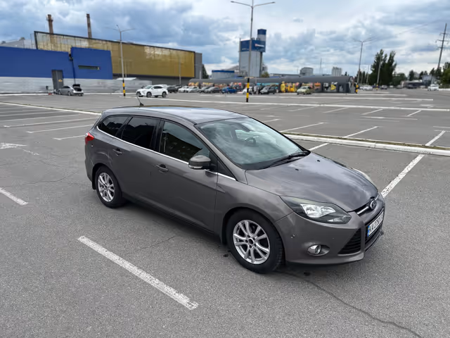 Ford Focus - фото 4
