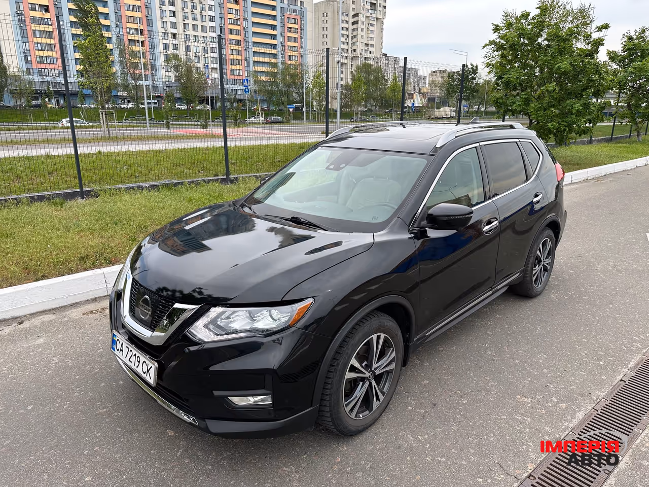 Nissan Rogue - фото 2