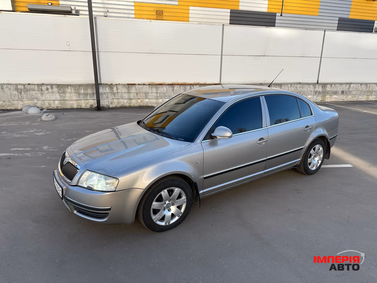Skoda Superb - фото 2
