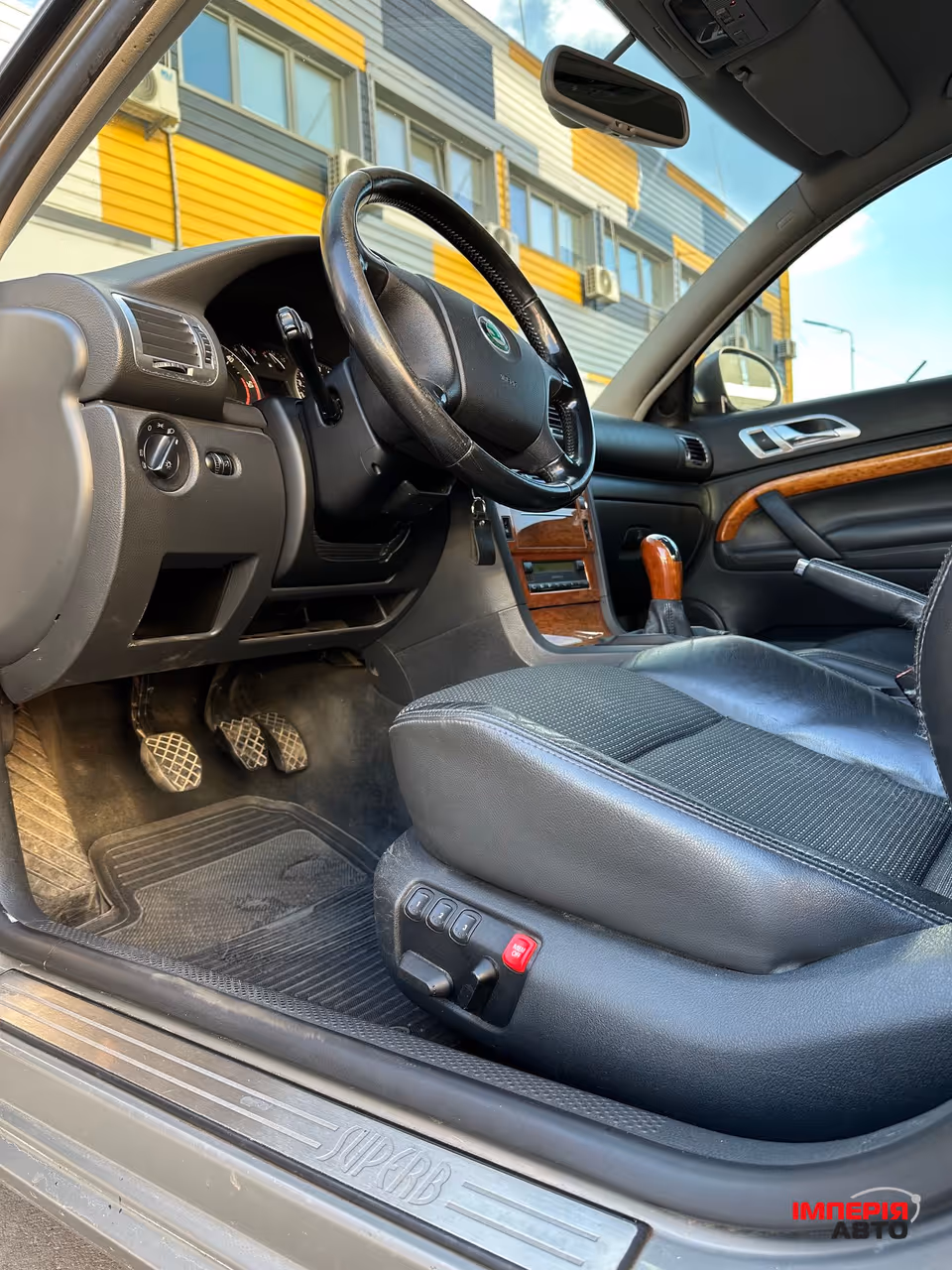 Skoda Superb - фото 16