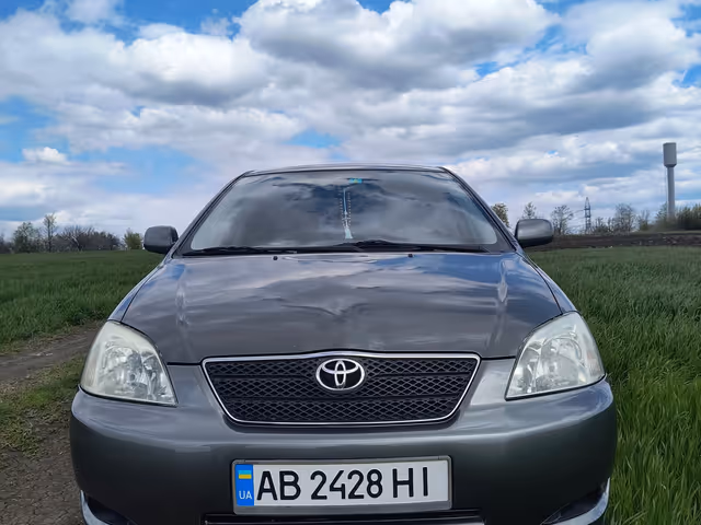 Toyota Corolla - фото 2