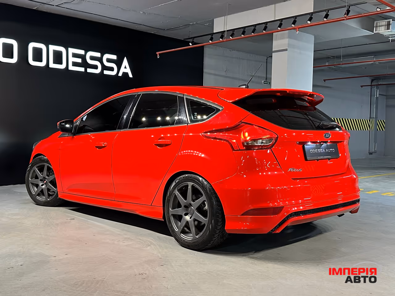 Ford Focus - фото 8