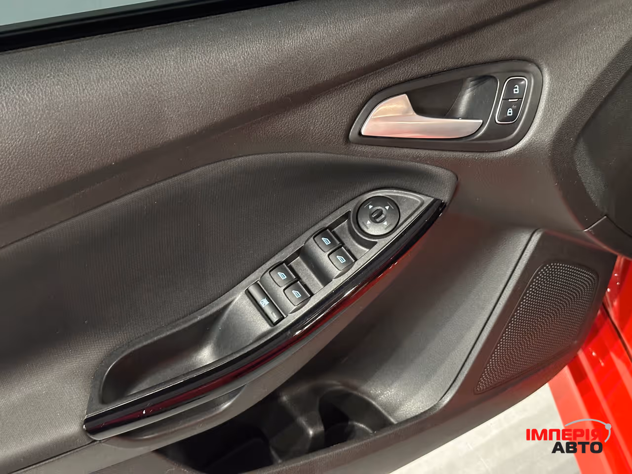 Ford Focus - фото 13