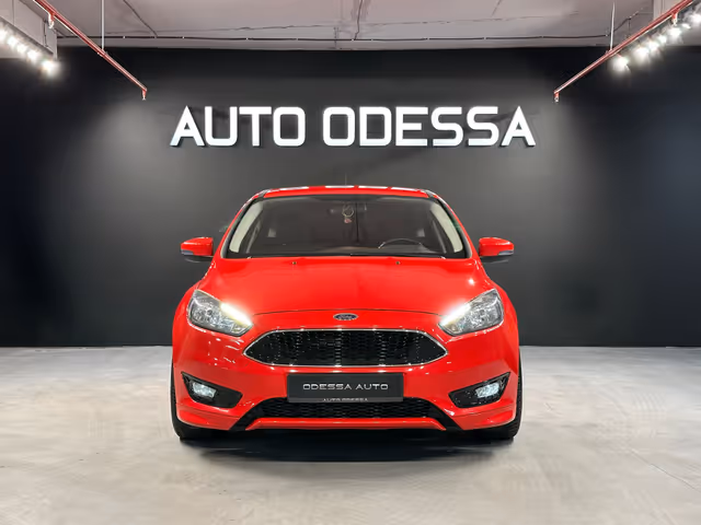 Ford Focus - фото 1