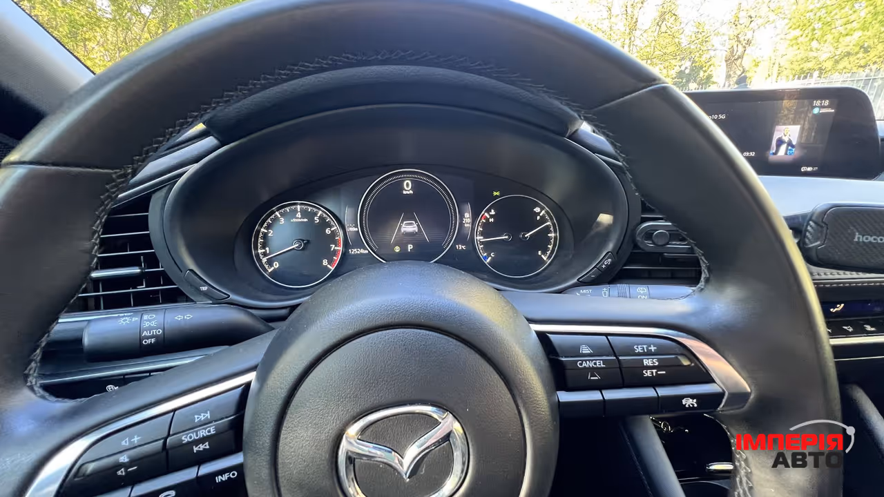 Mazda 3 - фото 17