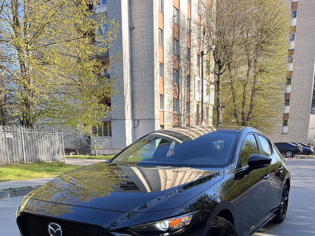 Mazda 3 - фото 1