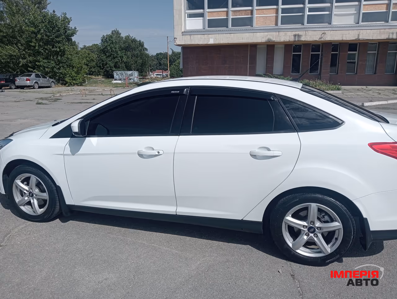 Ford Focus - фото 2