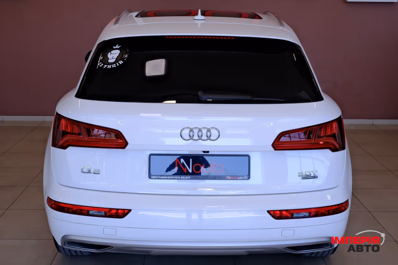 Audi Q5 - фото 6