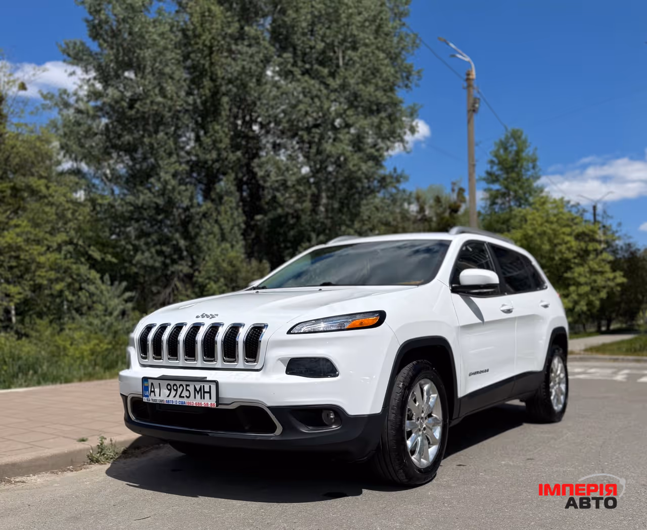 Jeep Cherokee - фото 3