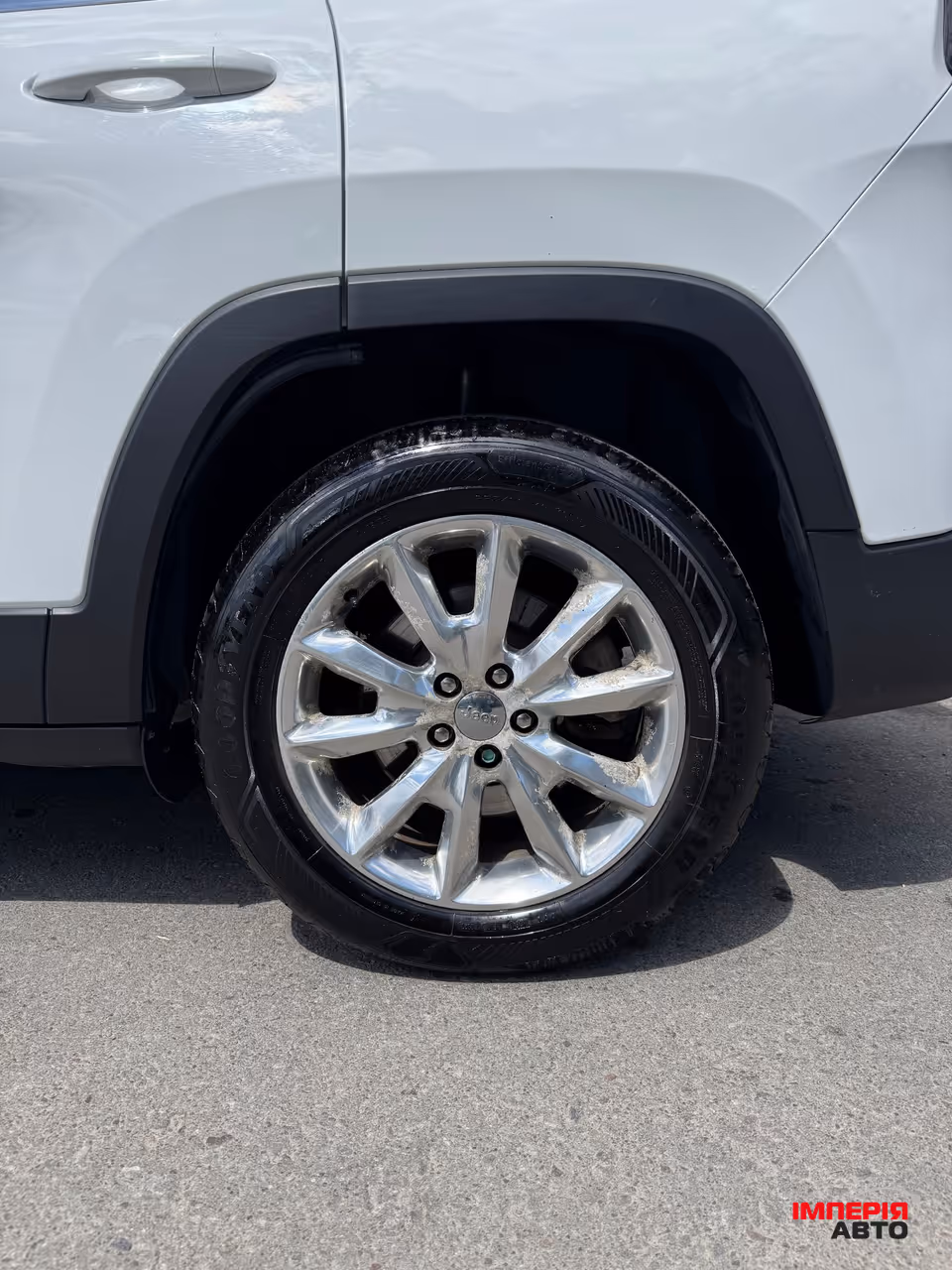 Jeep Cherokee - фото 20