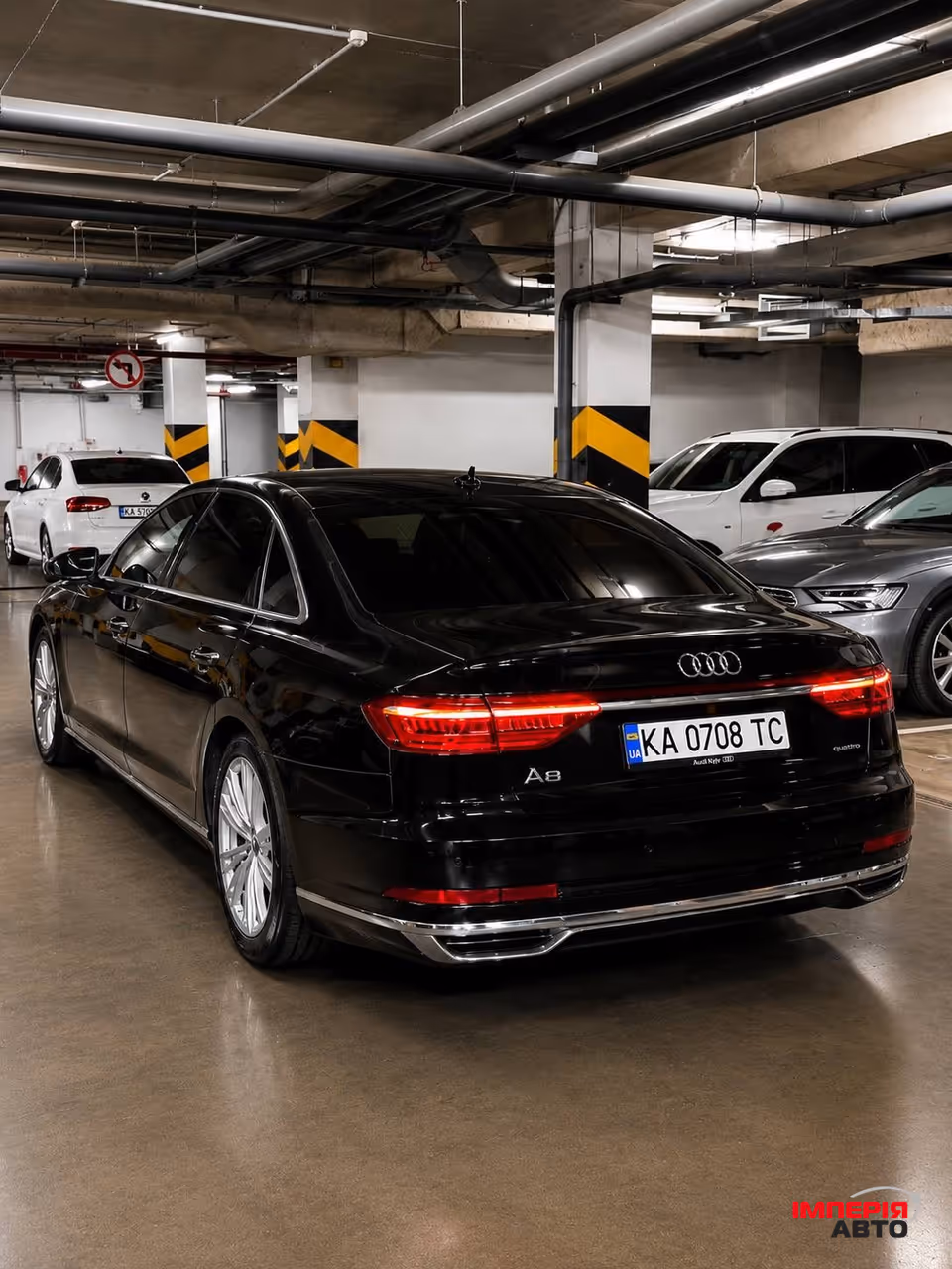 Audi A8 - фото 5