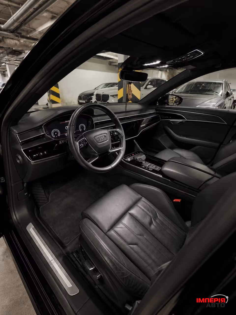 Audi A8 - фото 10