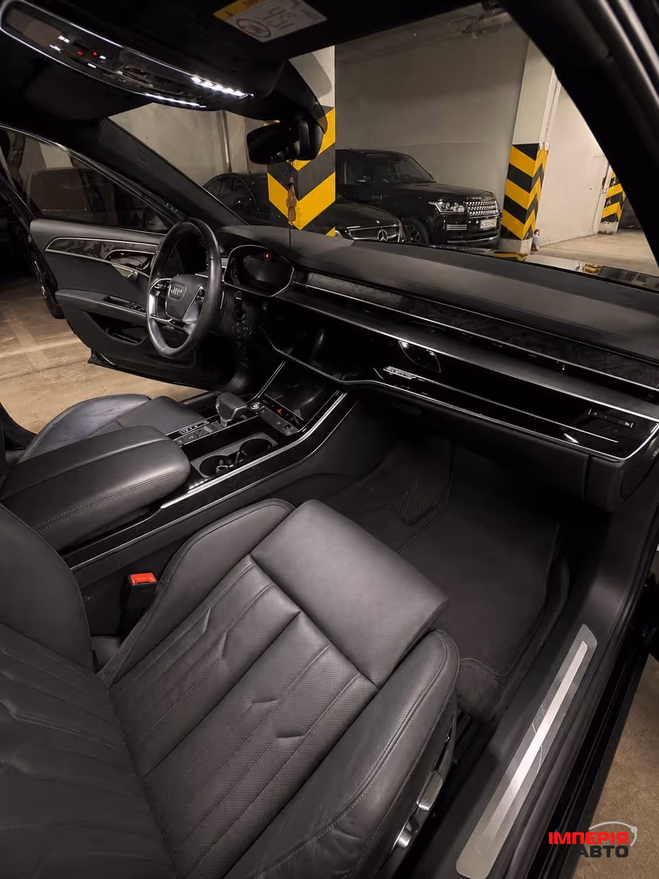 Audi A8 - фото 11