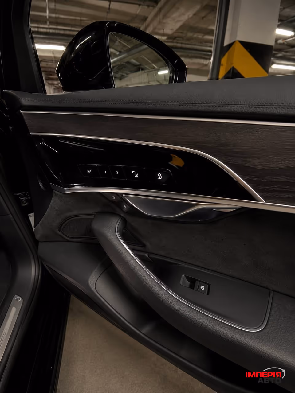 Audi A8 - фото 15