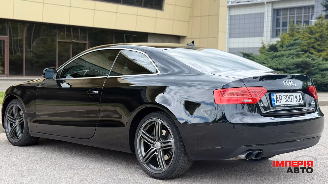 Audi A5 - фото 7