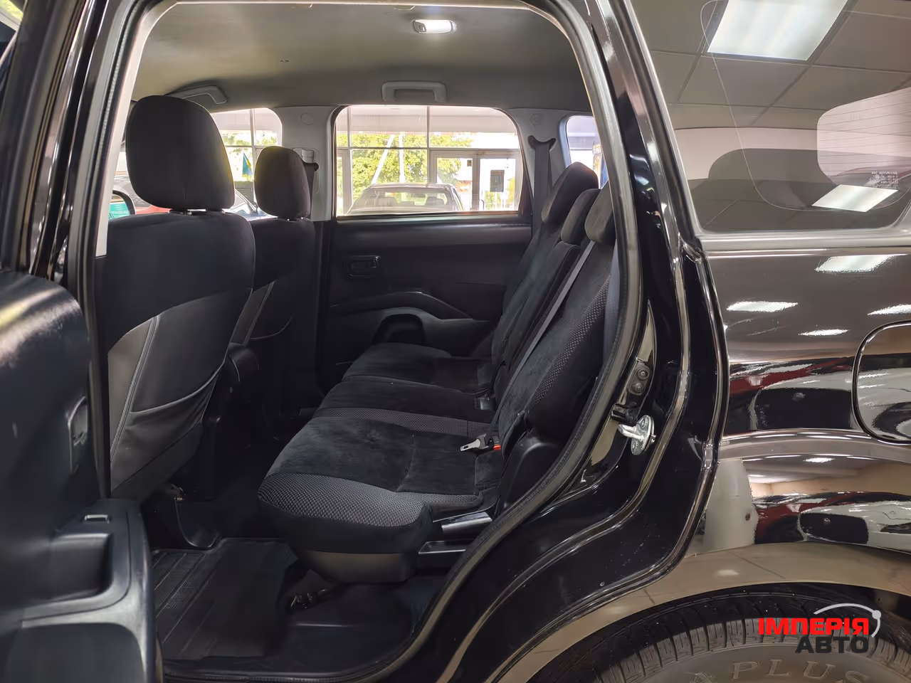 Mitsubishi Outlander - фото 7