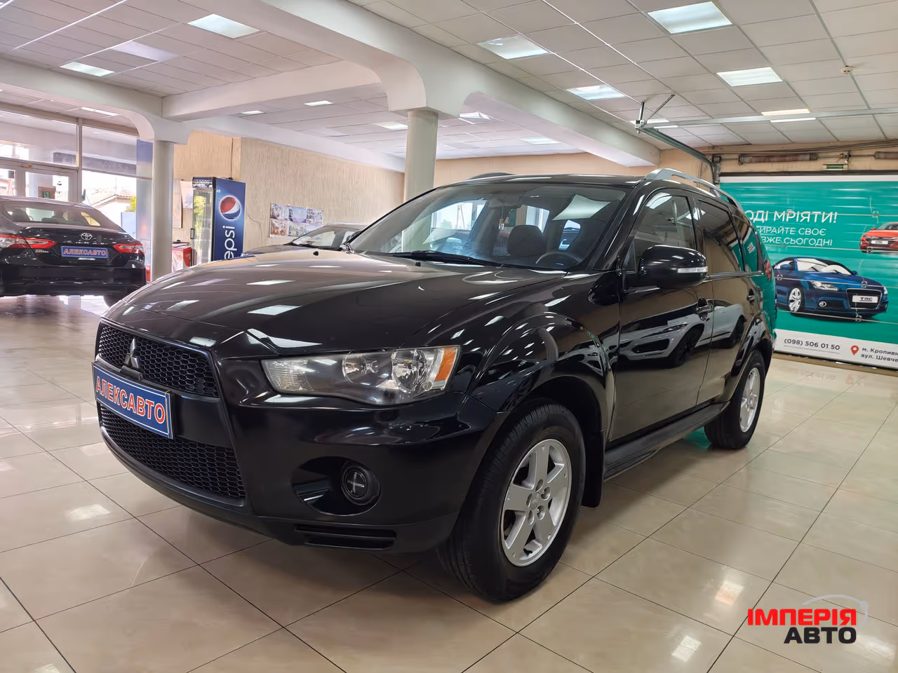 Mitsubishi Outlander - фото 3
