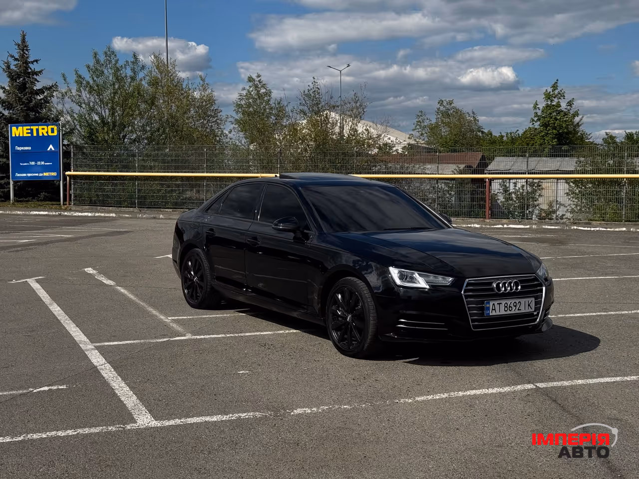 Audi A4 - фото 3