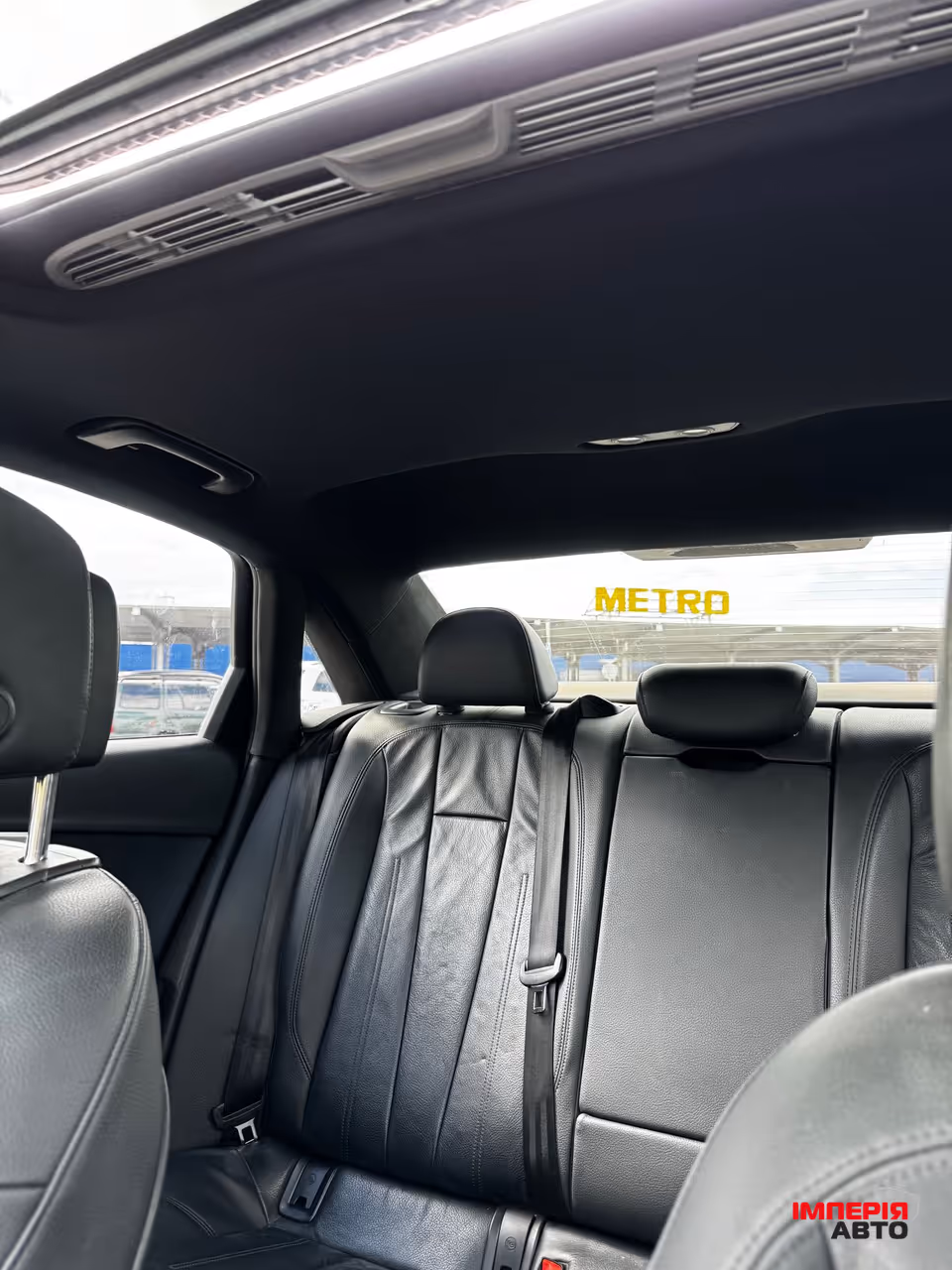 Audi A4 - фото 25