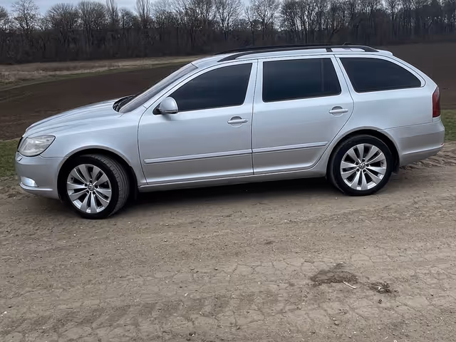 Skoda Octavia - фото 4