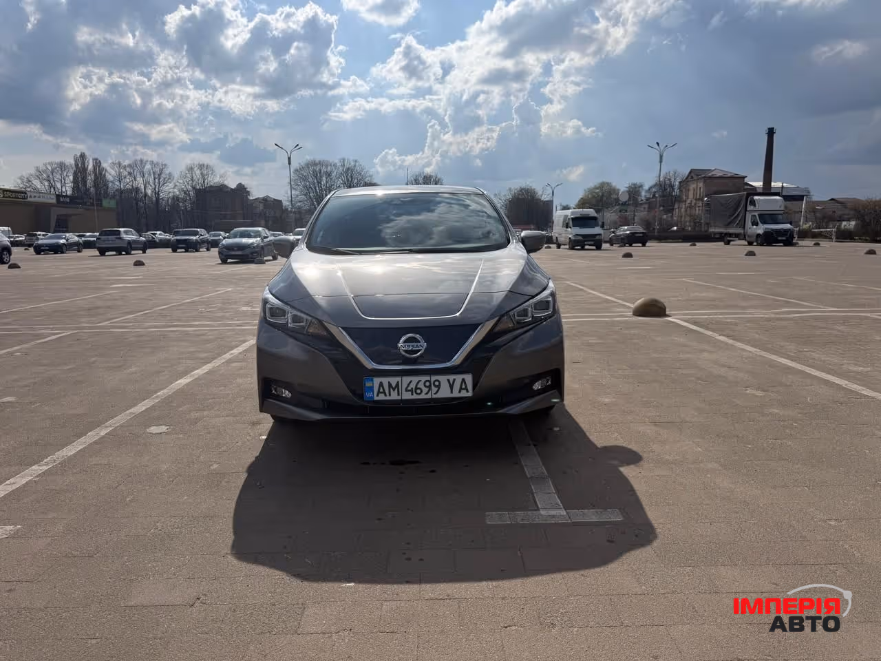 Nissan Leaf - фото 2