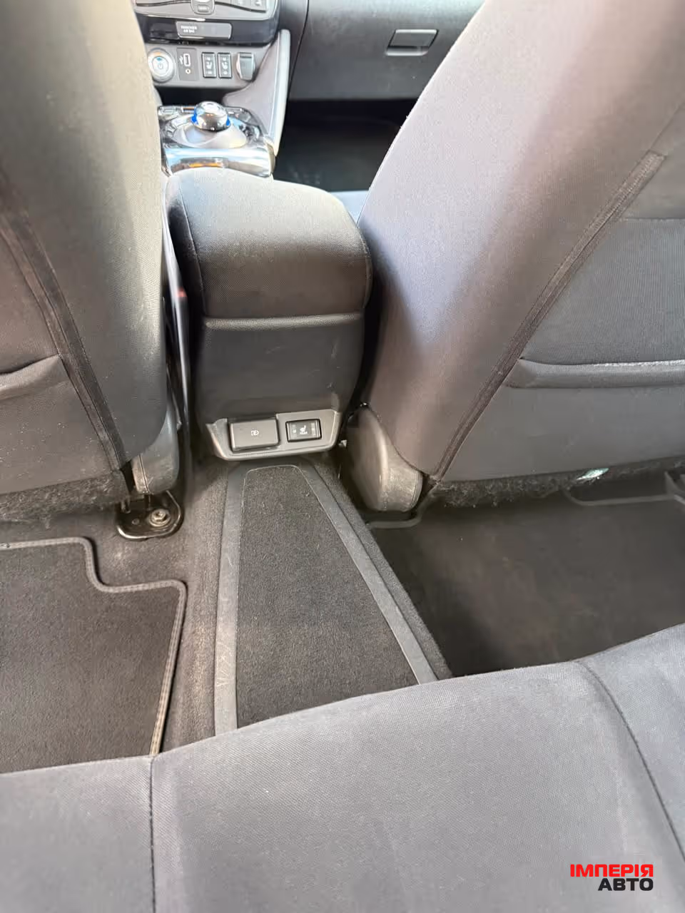 Nissan Leaf - фото 10