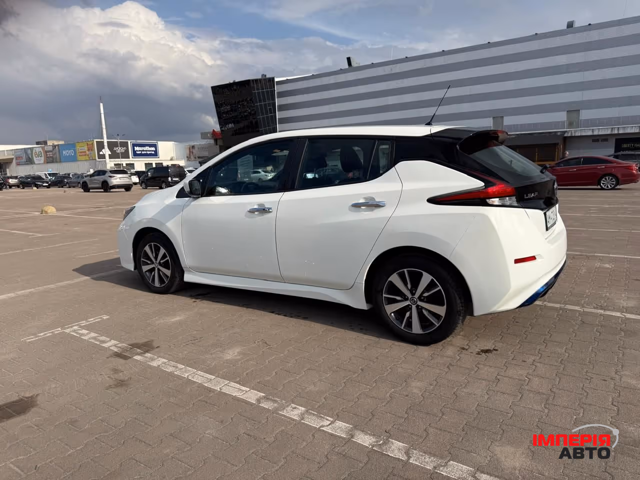 Nissan Leaf - фото 7