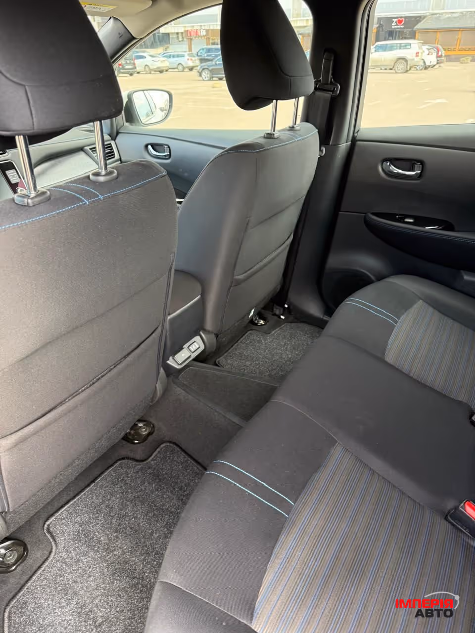 Nissan Leaf - фото 15