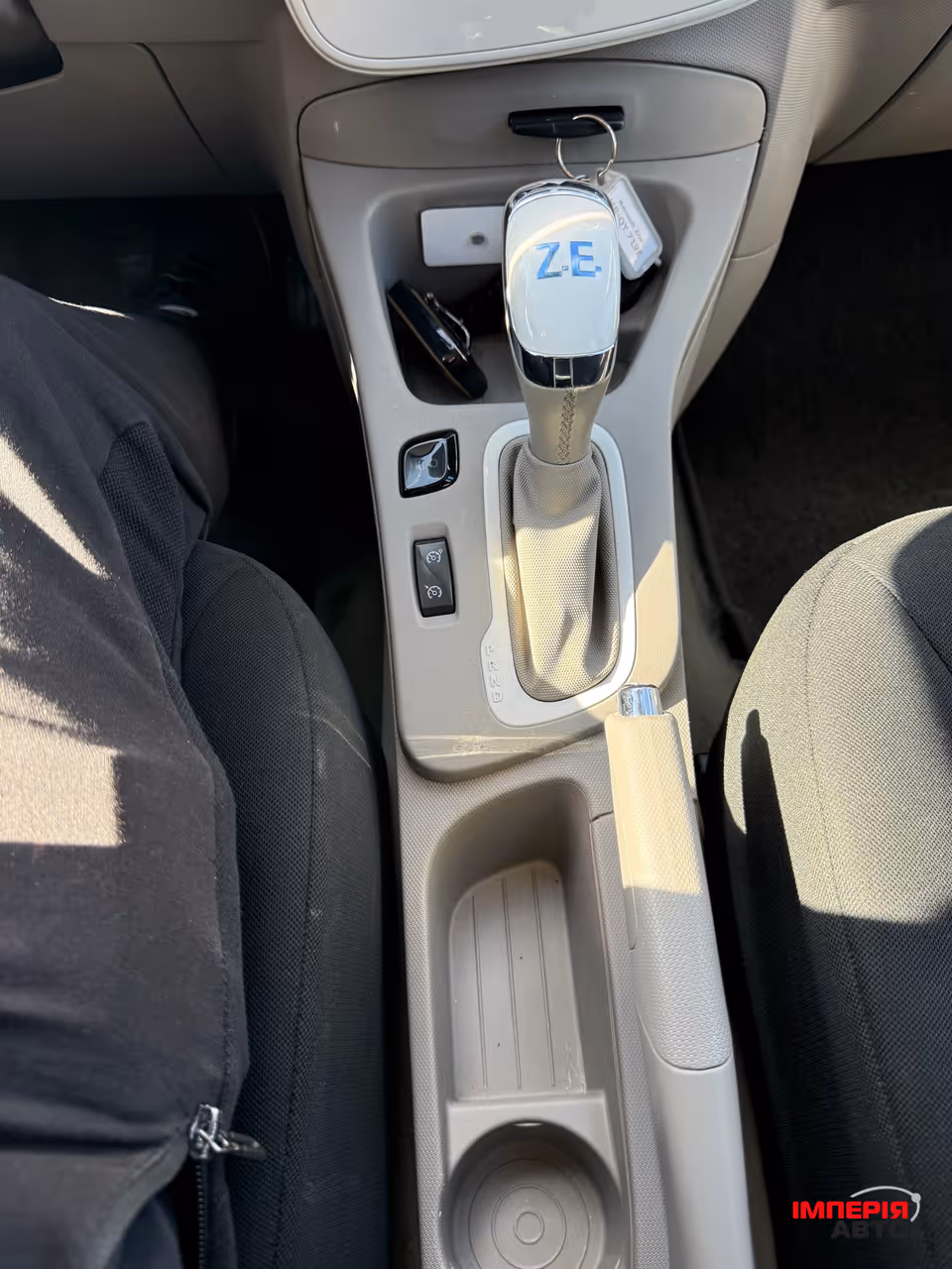 Renault ZOE - фото 19