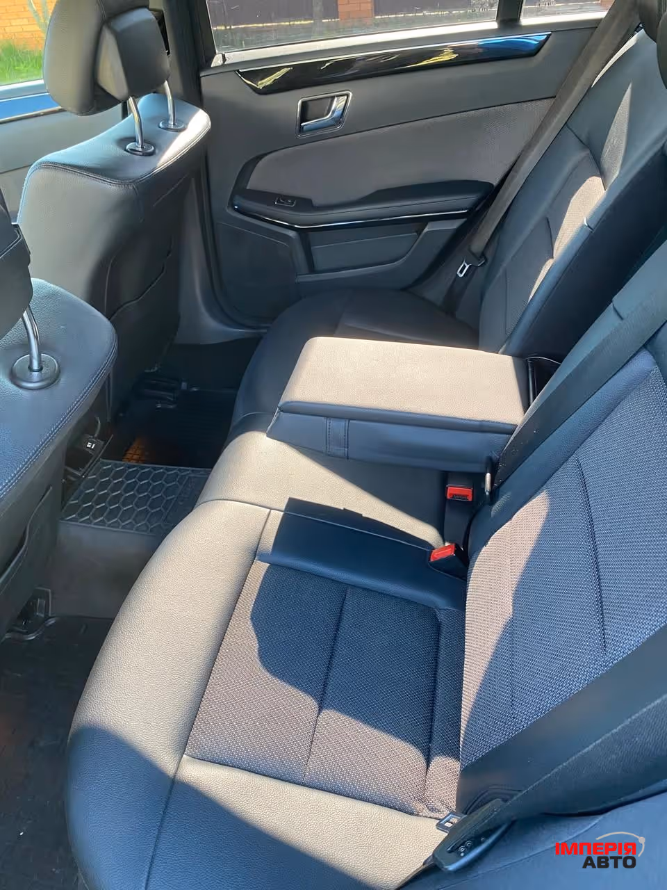 Mercedes-Benz E-Класс - фото 12