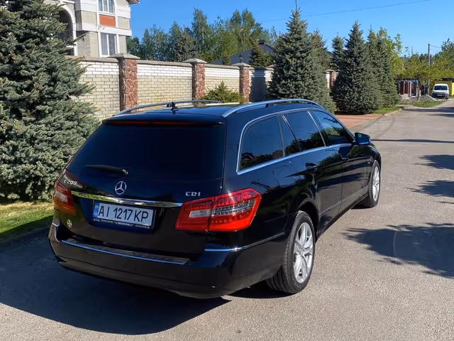 Mercedes-Benz E-Класс - фото 3