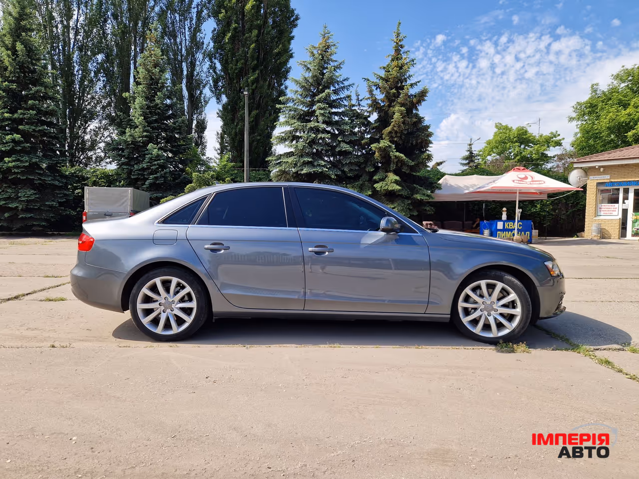 Audi A4 - фото 3