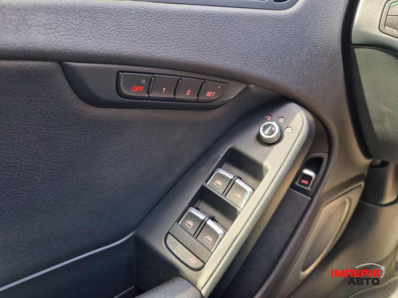 Audi A4 - фото 25
